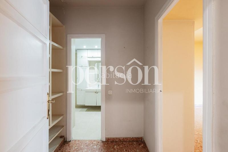 Foto 698dff45-4210-4786-97f0-cff35ff320b3. Miete etagenwohnung mit parking in Exposició Valencia