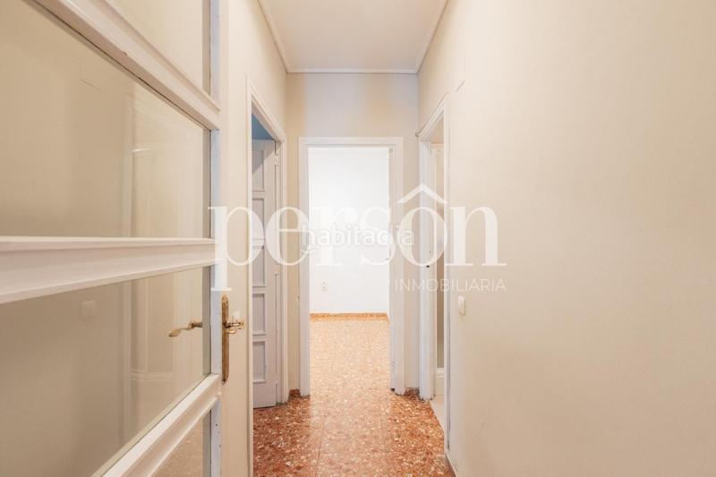 Foto e88a35ff-daaf-4a75-a0d1-3371ddef0168. Alquiler piso en Exposició Valencia