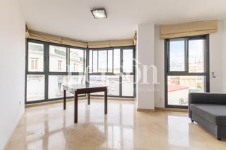 Affitto Piccolo appartamento in Russafa. Luminoso piso en pleno corazón de valencia