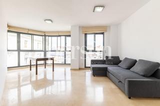 Lloguer Apartament a Russafa. Luminoso piso en pleno corazón de valencia