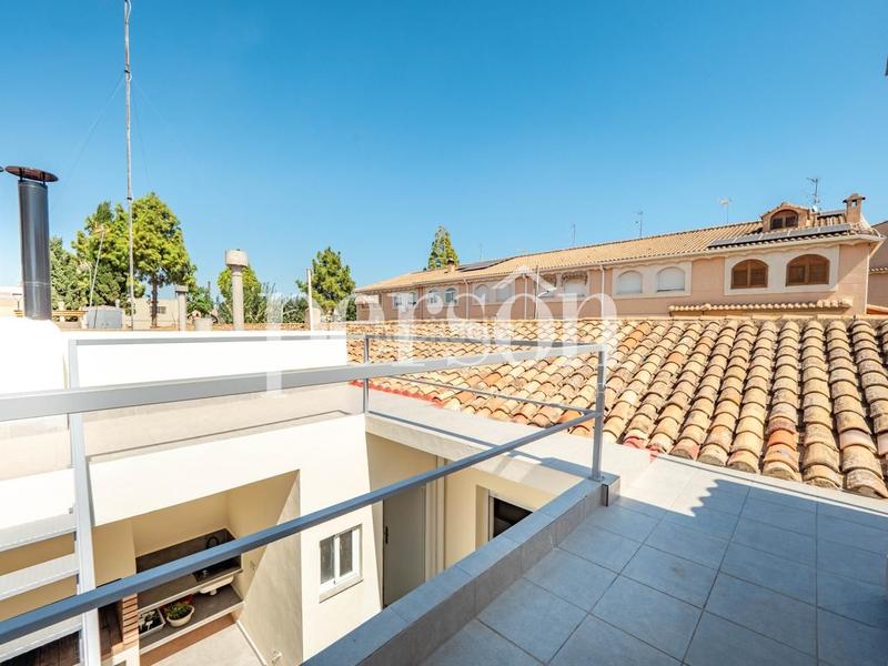 Foto e24c3b8a-edae-4eff-9f6b-1dd537af0eb1. Casa preciosa casa en zona residencial en Beniparrell