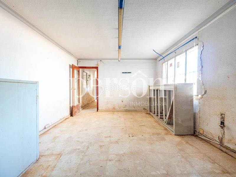 Foto 0e2e9c34-a79f-4a3f-ac1e-55206e758289. Bâtiment à usage industriel dans Albal