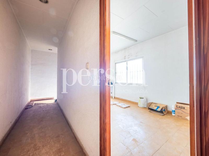 Foto 6b14f14f-5d69-4ffb-b214-354695f2ac0f. Bâtiment à usage industriel dans Albal