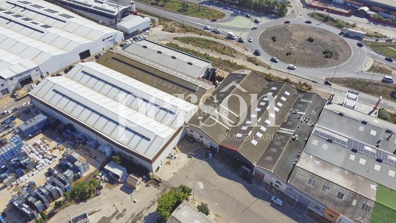 Foto a843071a-18c0-4a2a-9c75-f2b997291b5f. Bâtiment à usage industriel dans Albal