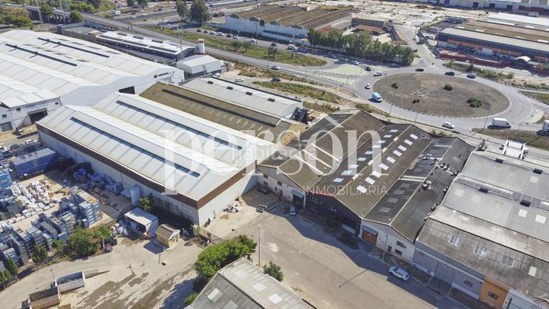 Foto beb85a71-9a4d-465d-854d-7bd88ba1a34a. Bâtiment à usage industriel dans Albal