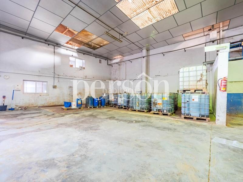 Foto c1d46e3b-3c02-4f1b-b372-330ae252361f. Bâtiment à usage industriel dans Albal