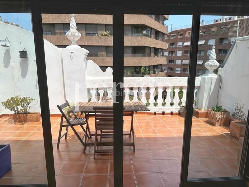 Foto 0b88b7f8-8ac0-456f-a817-45971fb3baf0. Alquiler dúplex bonito ático dúplex en alquiler en Valencia