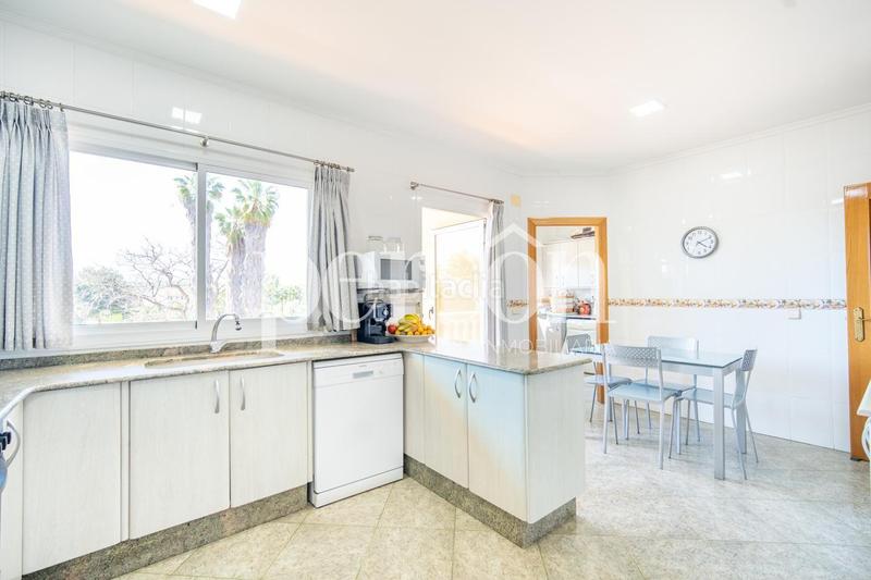 Foto 285c3a86-c806-4fc3-adee-30d7b5802679. Casa con riscaldamento parcheggio piscina in Picassent