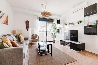 Appartement à Avenida de Abril-9 de Octubre. Piso en puerto de sagunto