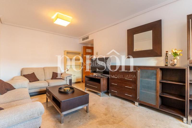Foto effbb046-899e-47d9-ad5e-1734dedc9c5f. Alquiler apartamento oportunidad única en avenida alfahuir en Valencia