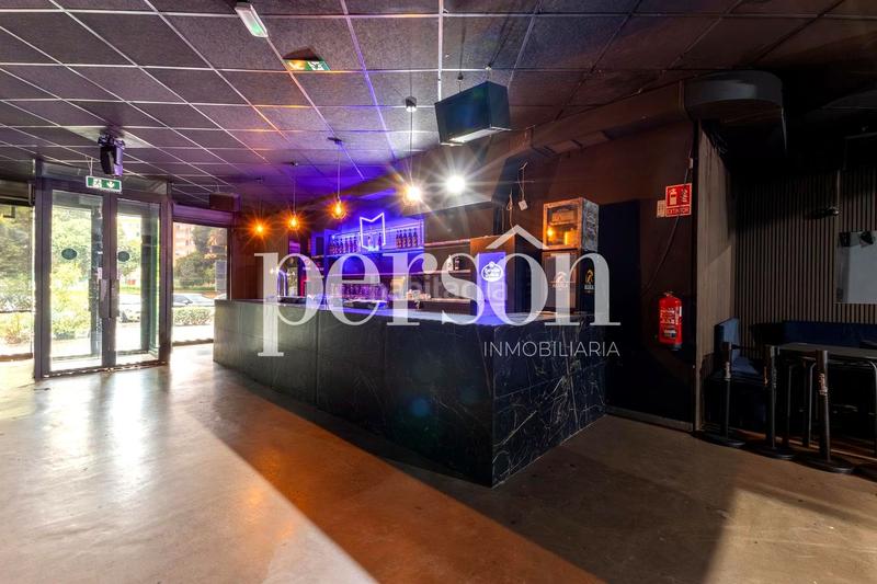 Foto ba1b6704-7e38-460d-a65b-de3da0679cc1. Pas-de-porte local commercial dans Mestalla Valencia