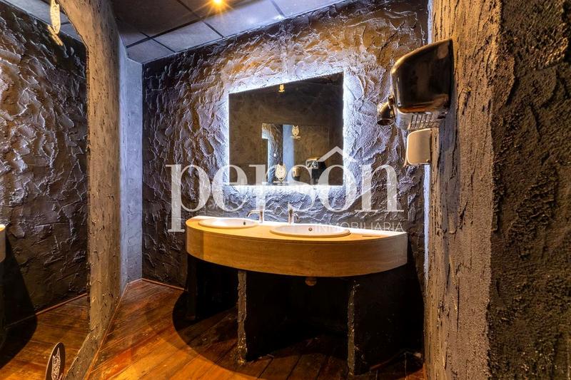 Foto 2702d67a-ae1d-44af-93aa-1ecffdc51d2b. Trapasso locale commerciale in Mestalla Valencia