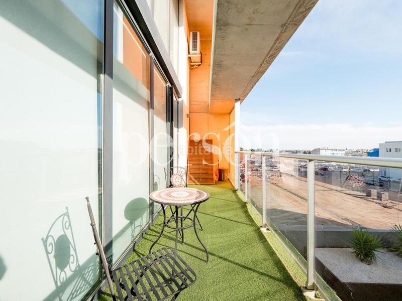 Foto 397f41bf-eb62-4503-98c4-e04a5a042825. Affitto duplex con riscaldamento parcheggio in Polígono del Aeropuerto Manises