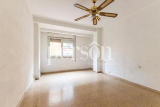Piso en Sant Llorenç - Zona Alfahuir. Piso en orriols, oportunidad inversores.