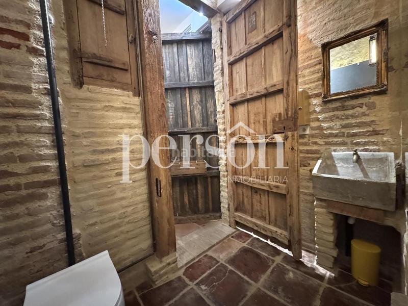 Foto 83b9525d-116e-4cf5-84b0-cee6433aa9c2. Alquiler planta baja en El Mercat Valencia