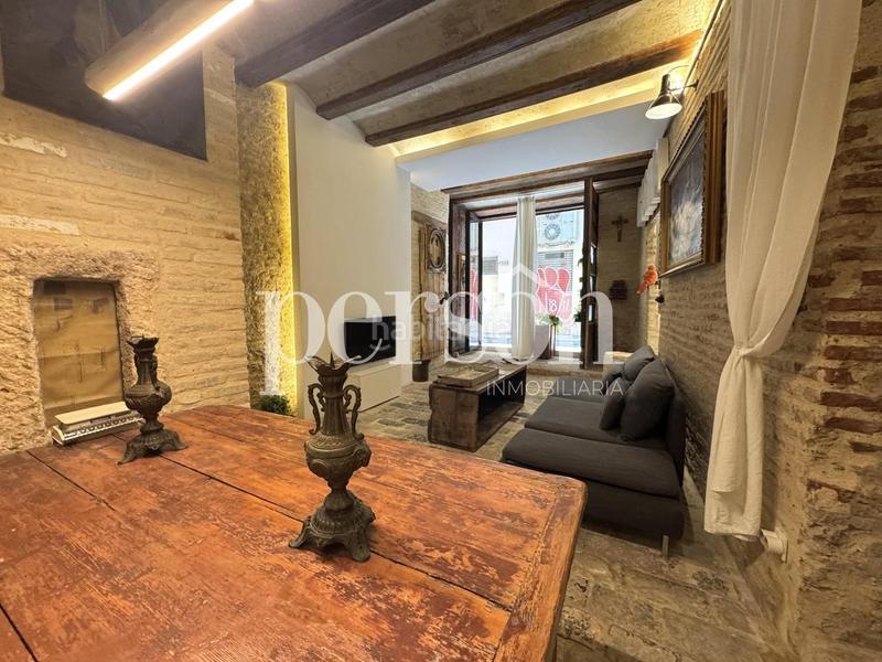 Foto 8d735077-3b00-44fb-84d8-bb6080f5a2a0. Location rez-de-chaussée avec chauffage dans El Mercat Valencia