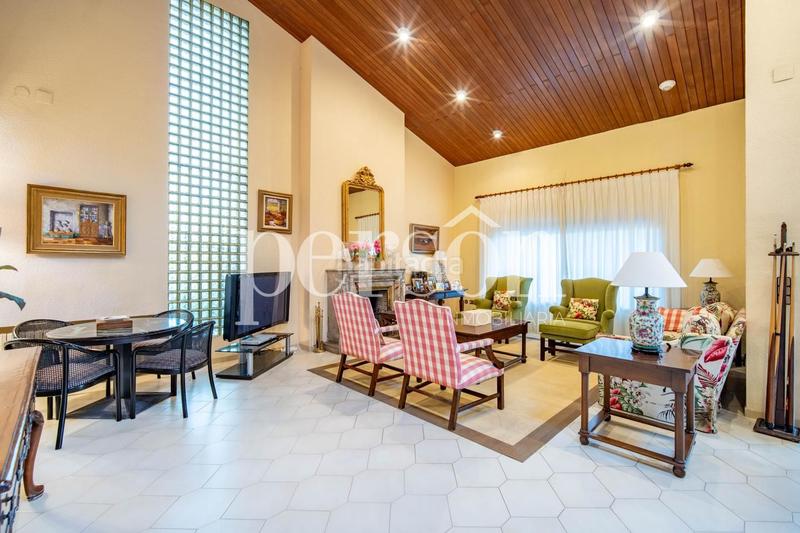 Foto 149c7ca2-6219-4867-9cbf-bf0ec6c70085. Casa con riscaldamento piscina in Montealegre Eliana (l´)