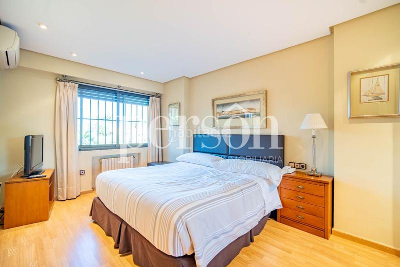 Foto 247d009f-b227-4da5-94c4-b55da8e56895. Casa con riscaldamento piscina in Montealegre Eliana (l´)