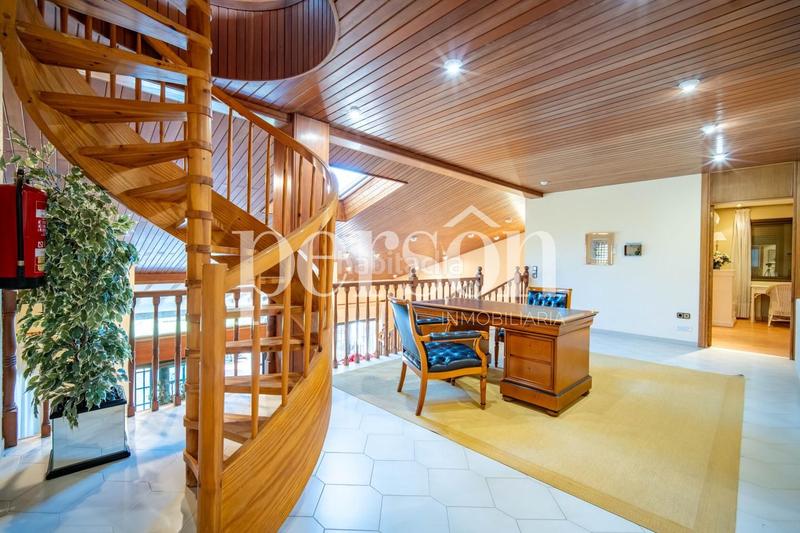 Foto 26faf816-3974-468a-871c-1fdd47db9441. Casa con riscaldamento piscina in Montealegre Eliana (l´)