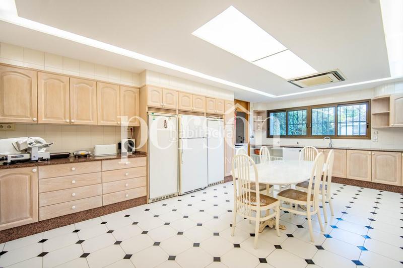 Foto 31449b7b-bf07-4388-909c-c01f024f1417. Casa con riscaldamento piscina in Montealegre Eliana (l´)