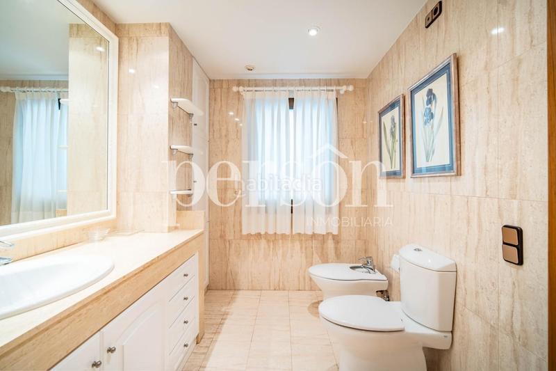 Foto 58bc9b12-bdb8-482c-b106-35c968aaa39d. Casa con riscaldamento piscina in Montealegre Eliana (l´)