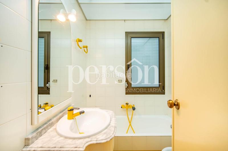 Foto 7585cff3-0460-44cf-b7cd-d2f83615333a. Casa con riscaldamento piscina in Montealegre Eliana (l´)