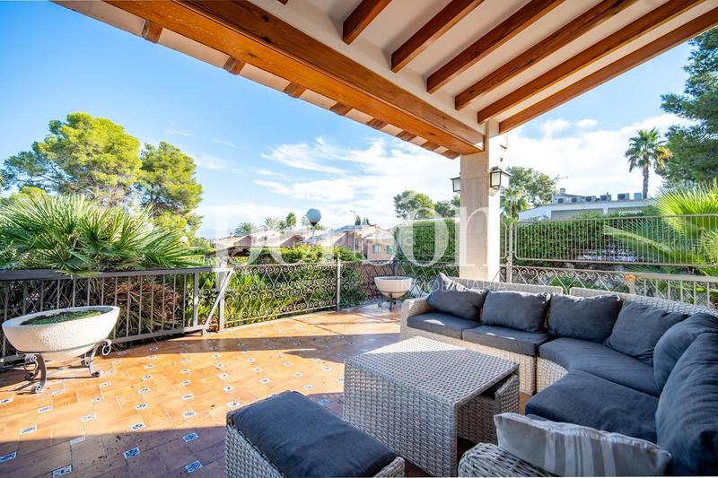 Foto 7b651333-823c-4604-bcca-0a05603048aa. Casa con riscaldamento piscina in Montealegre Eliana (l´)