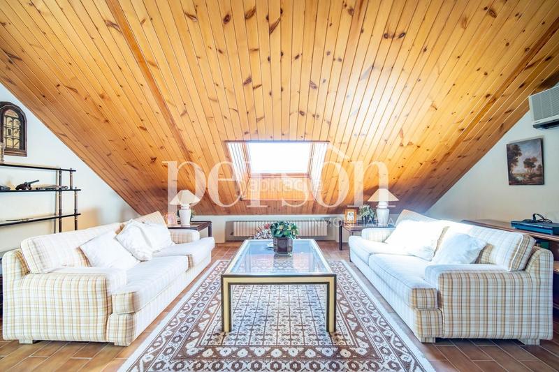 Foto d4f59579-0f3c-41dd-aeca-3ddab18f3fce. Casa con riscaldamento piscina in Montealegre Eliana (l´)