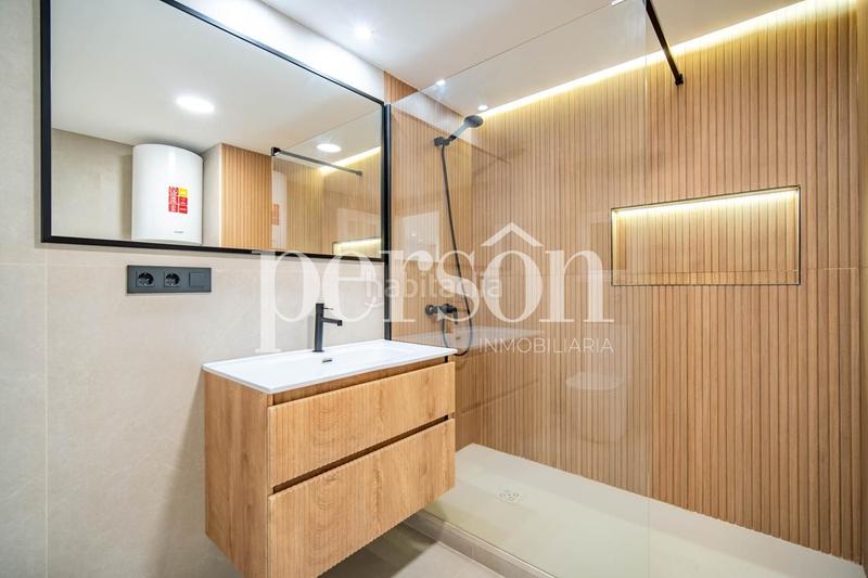 Foto e763da33-5c96-48b7-8440-a32125eec903. Rent flat with parking in Sant Francesc Valencia