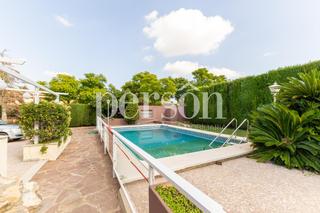 Maison à Zona Avenida Alta - Auditorio. Chalet en una de las mejores zonas de torrente