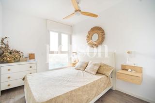 Appartamento in Malilla. Moderno apartamento en urbanización privada  turianova, valencia