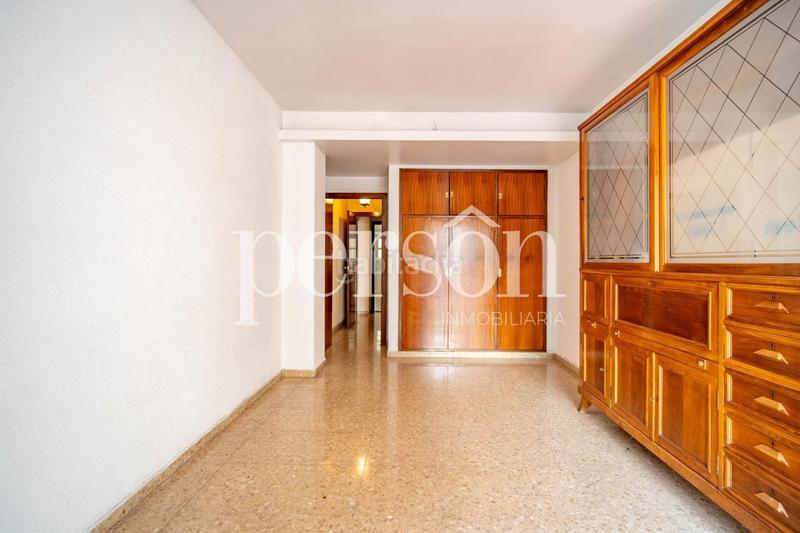 Foto d7db559d-e23f-4338-9363-951ae477ed9c. Pis amb aparcament a La Petxina Valencia