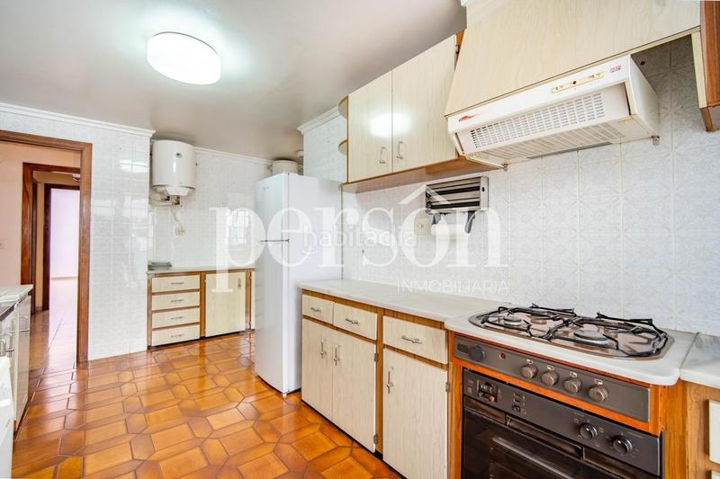 Foto fcfba230-a78d-4cb0-927b-d69087207d4c. Pis amb aparcament a La Petxina Valencia