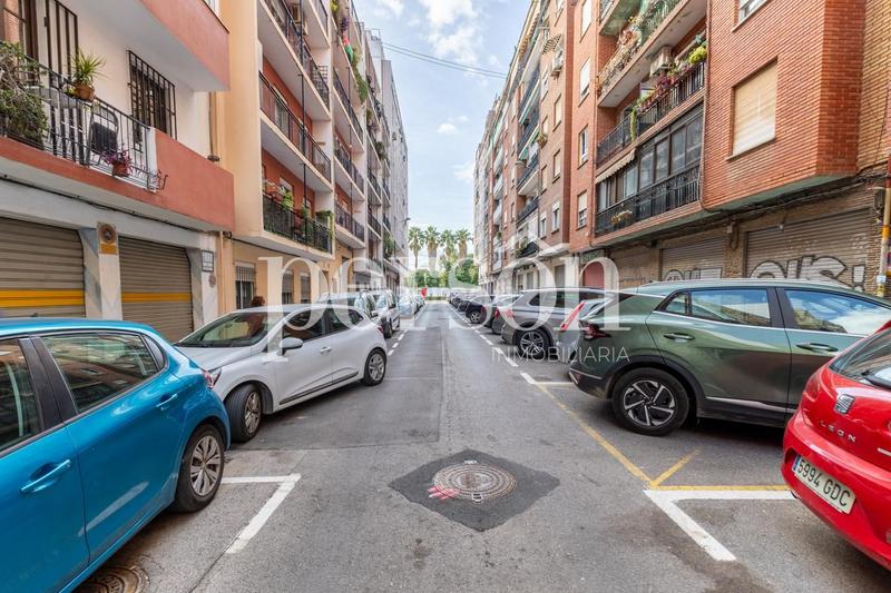 Foto d7bca2a2-71d1-469f-b4b1-ee66ca4cc225. Rent ground floor with heating in Trinitat Valencia