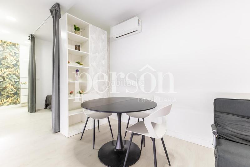 Foto f1baad52-49b5-4909-9170-cd993eda7f3c. Rent ground floor with heating in Trinitat Valencia