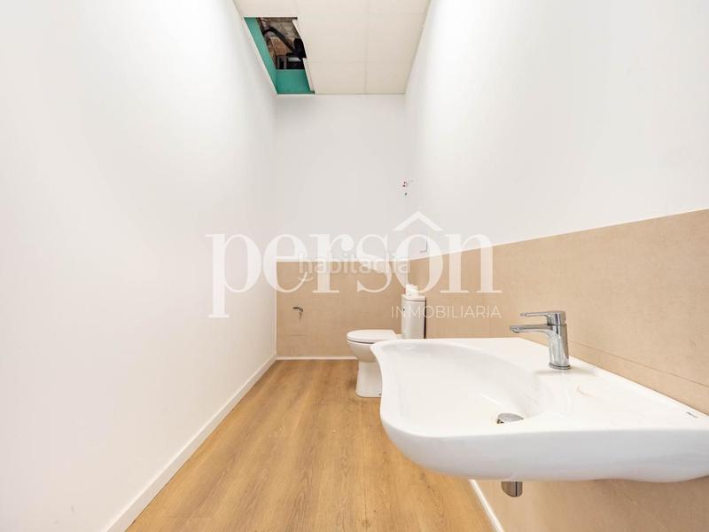 Foto bcec1799-c39b-49c7-a80d-4b92f34219f1. Local commercial dans El Pilar Valencia