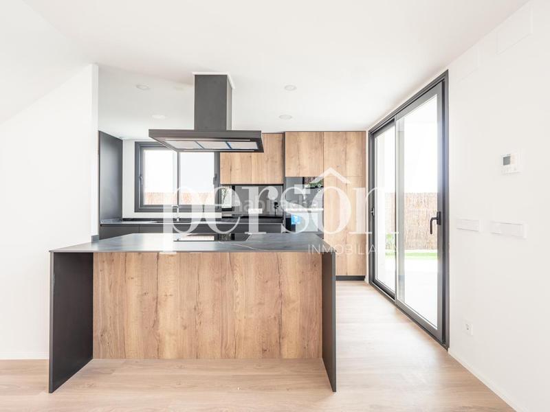 Foto 7e458217-f812-46ef-9bd4-a012ff9e2593. Alquiler casa chalet independiente en alquiler en montesano en San Antonio de Benagéber