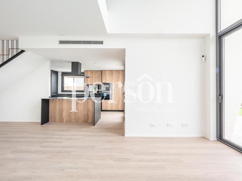 Foto 82ca1fcb-b521-45c4-aac2-fb852aa7acfc. Alquiler casa chalet independiente en alquiler en montesano en San Antonio de Benagéber