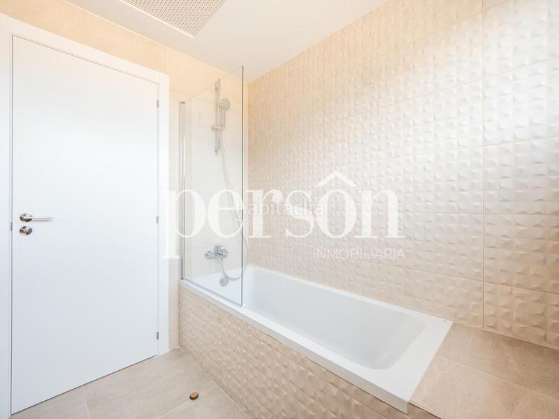 Foto b061231b-4274-45ad-a68e-58dd22dc4800. Lloguer casa amb aparcament piscina a San Antonio de Benagéber