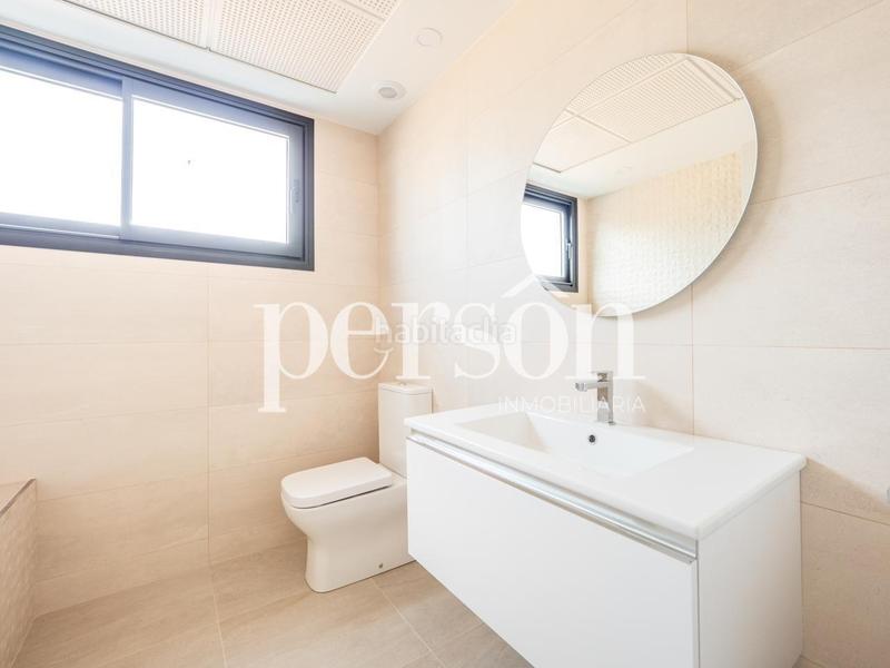 Foto be399486-5cc5-46f5-a819-228c3576f4fe. Lloguer casa amb aparcament piscina a San Antonio de Benagéber