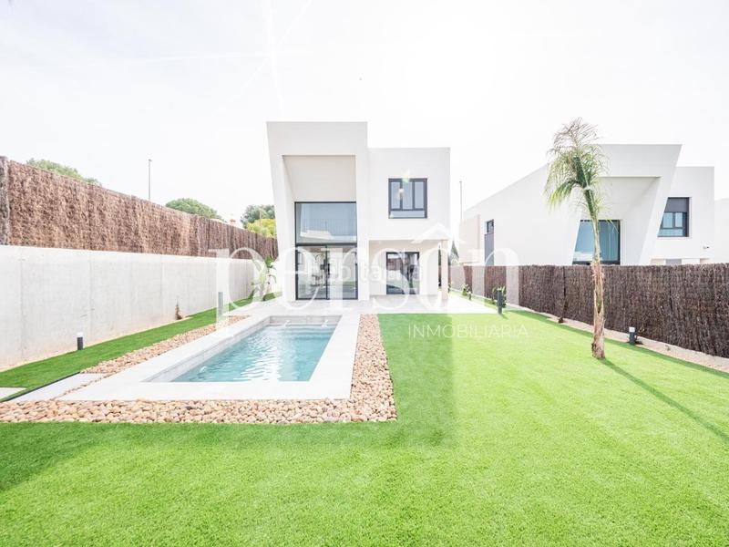 Foto 40c8b7e5-f305-4c39-945b-3cfacac79e7b. Location maison avec parking piscine dans San Antonio de Benagéber