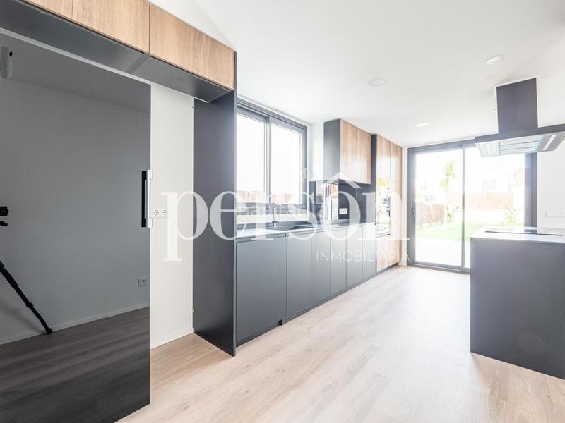 Foto 952ff978-6ce5-4f4d-b9c1-68128b4b6a2a. Rent house with parking pool in San Antonio de Benagéber