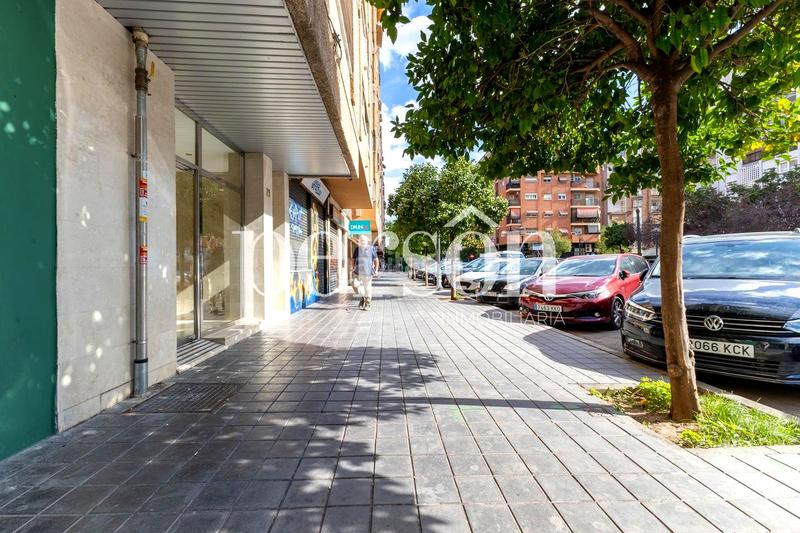 Foto 9286b5aa-341e-4a7a-b617-47bd8d33e397. Traspàs local comercial a Ciutat Jardí Valencia