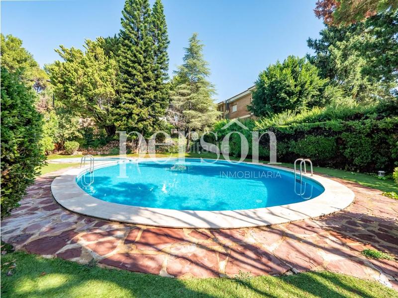 Foto 4129d3f3-c7d3-4f15-b04b-5607150f0113. Casa a schiera con riscaldamento parcheggio piscina in Torrent