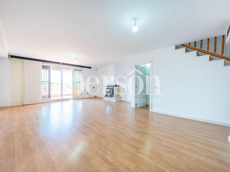 Foto 8c89c7d5-8dfc-416b-a24b-fd62bd3ea7a8. Casa a schiera con riscaldamento parcheggio piscina in Torrent