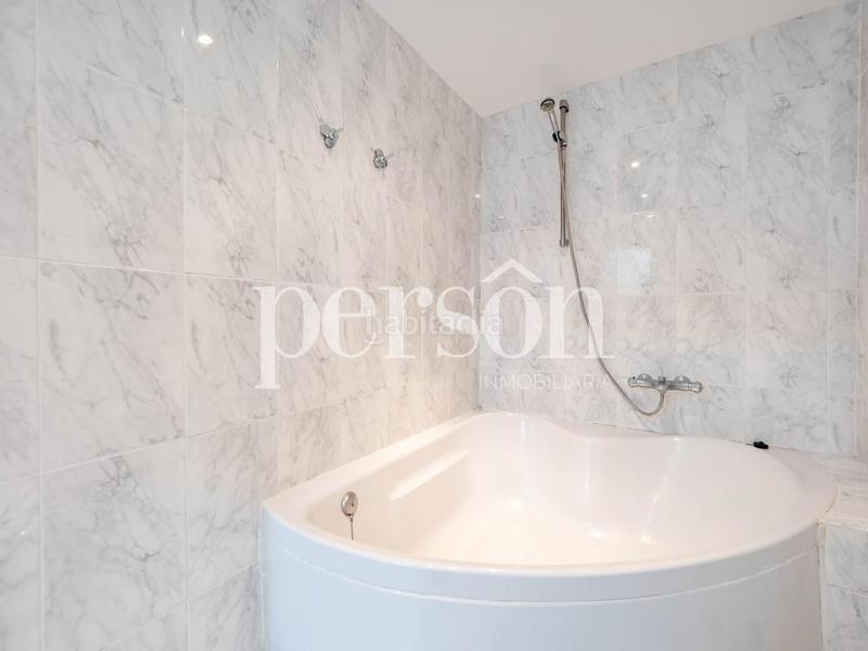 Foto 9e536592-d35d-47fe-8b24-f304fdc0180e. Casa a schiera con riscaldamento parcheggio piscina in Torrent