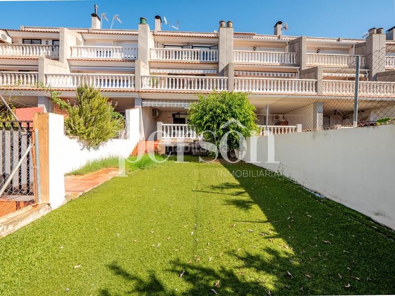 Foto dd9ec7e3-cdc6-4ad3-b913-80ee98d076c4. Casa a schiera con riscaldamento parcheggio piscina in Torrent