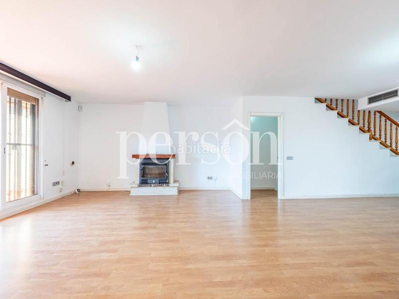 Foto df00b1fa-c2e5-4444-bff4-bc95254497b0. Casa a schiera con riscaldamento parcheggio piscina in Torrent