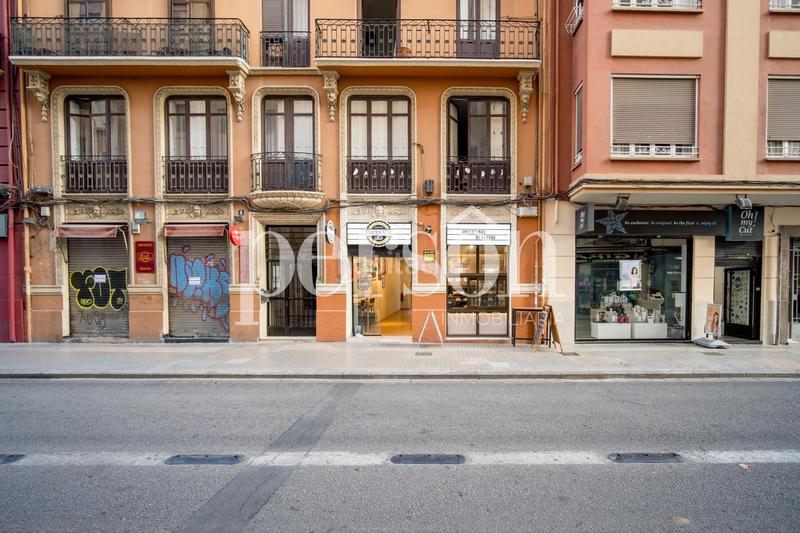 Foto 2fe1bc16-761a-4abf-9812-c1fa9083cdb8. Local comercial a El Botànic Valencia