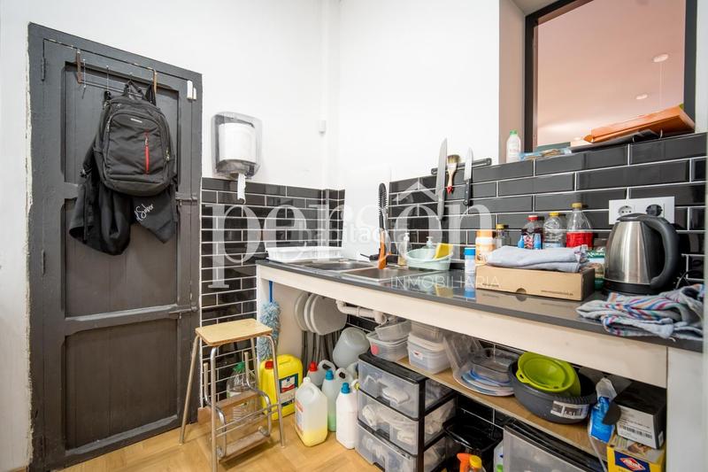 Foto 68995c16-918a-43d9-9555-f48998e9fa8f. Local comercial a El Botànic Valencia